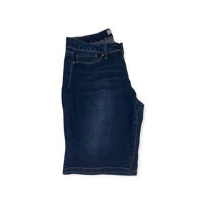 130✨California Vintage Long Jean Shorts✨